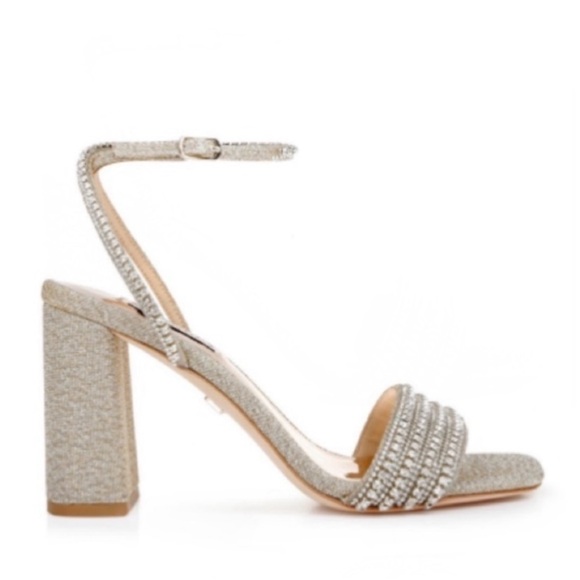Badgley Mischka Becca PlatinoHeels Size 7.5
